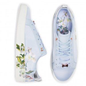 Ted Baker Orosa Powder Blue Graceful Sneakers Flowers Floral Shoes Sz 8